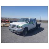 2004 Ford F350 SD 4WD Crew Cab Flatbed Pickup