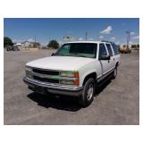 1999 Chevy Suburban 4WD SUV