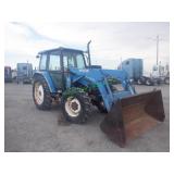 New Holland 5635 4WD Tractor w/ Loader