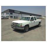 2005 Chevy Silverado Extended Cab 4WD Pickup