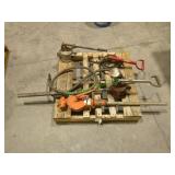 4 Manual Fuel Pumps
