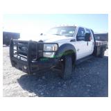 2016 Ford F-550 Super Duty 4WD Flatbed Crew Cab PU