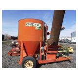 Gehl 100 Grinder Mixer