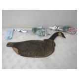 3-Johnsons Fiberboard Folding Decoys & 2 Northwind