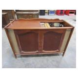 Magnificent Magnavox Record Player-Stereo 110v