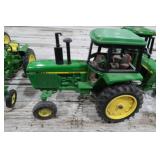 ERTL John Deere 4450 Metal Die Cast Tractor