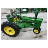 ERTL John Deere Model G Metal Die Cast Tractor