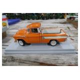 Chevrolet 3124, Ford Fairlane Sunliner