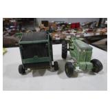 John Deere Round Baler (Hitch Broke) &