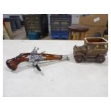 Avon "Deep Woods" Aftershave Glass Pistol,