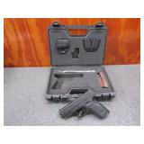 Springfield XD-40 S&W Semi Auto,2-12rd Mags,Sights