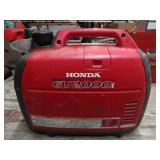 Runs-Honda Inverter EU2000i Generator