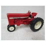 IH Narrow Front 1/16 Scale ERTL