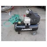 Husky 8gal. 125psi 1.5HP 110v Air Compressor
