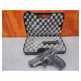 Sig Sauer Mosquito 22LR, Semi Auto, 2-Mags, Sights