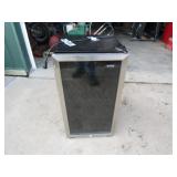 Danby Beverage Cooler DBC120BLS 110v 17.5x32.5x20D