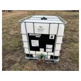 250 Gal Poly Tank w/Valve, Metal Cage