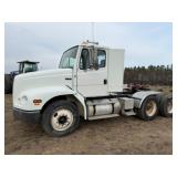 2000 Freightliner FL112 Tandem Axle Twin Screw,