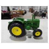 ERTL 1/16 Scale JD D Die Cast Tractor