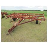 IH 645 14ft. Chisel Plow Pull Type,One Extra Shank