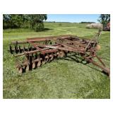 IH 350 14ft. Tandem Disc, Needs Rims & Tires