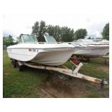 1970 Mark Twain 165 Deluxe 18ft Boat w/Trailer,