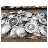 Approx. 31 Hub Caps