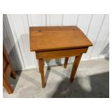 24x17.25x32 Desk