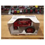 ERTL Farmall F-20 1/16 Die Cast Metal Tractor