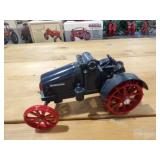 International 8-16 Kerosene Tractor 1/16 Die Cast