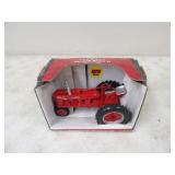 ERTL McCormick Farmall Super H 1/16th DCM Tractor