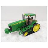 ERTL John Deere 8520T Collector 2002 1/16th Scale
