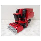 Case IH 2555 Cotton Express 1/16th Die Cast Metal,