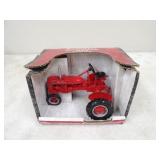 ERTL McCormick Farmall B 1/16th DCM Tractor