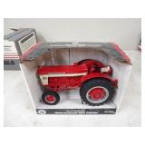 ERTL Coll. Edition International 660 1/16th Die