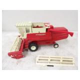 ERTL IH Hydrostatic 915 Combine 1/16th Metal Die