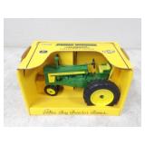 ERTL John Deere 720 1/16th Collector Edition Reads