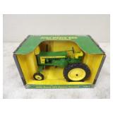 ERTL John Deere 620 1/16th Die Cast Metal Tractor