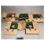 4-Wreaths & Garland