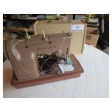 Singer Sewing Machine w/Cover & Pedal