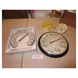 Outdoor Thermometers