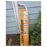 Ladder Stabilizer
