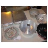 Cake Pans, Angel Food/Bundt Pans