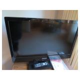 Magnovox 32in TV w/Remote