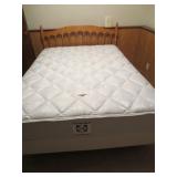 Queen Size Sealy Bed w/Headboard & Frame,