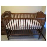 Antique Crib 53.5inLx31inWx45.5inT