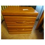 2 Drawer Night Stand 17.5inDx23inTx23inW