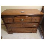 3 Drawer Dresser 18inDx31inTx42inW