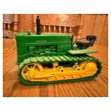ERTL John Deere 40 Crawler, 1/16th Scale, Die Cast