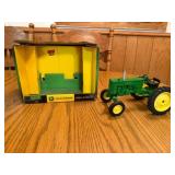 ERTL John Deere 40 1/16th Die Cast Metal